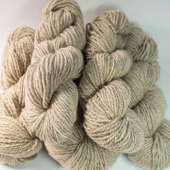 Off White Handspun Yarn Shetland Natural 2-Ply Wool 78 Yards - Picture 5 of 6